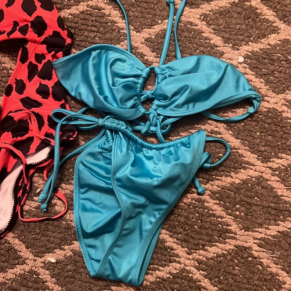 Swimsuit bundle - Picture 2 of 16